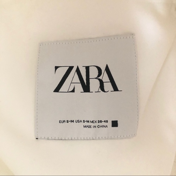 NEW ZARA White Puffer Vest - Picture 9 of 9